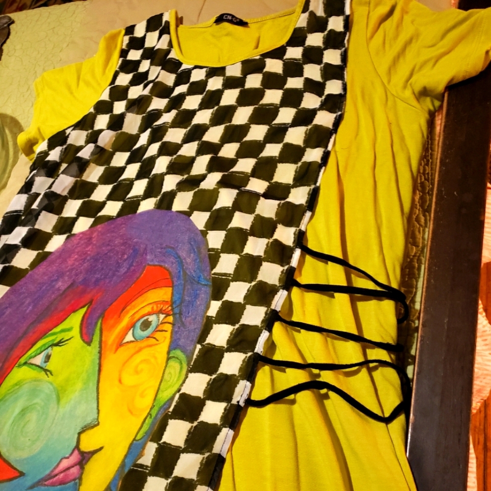 Dress 90s artsy trippy
